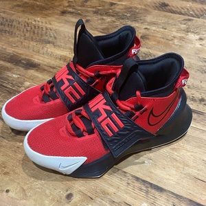 Nike Future Court 3 Red Black Youth SZ 2.5Y Lace-Up Basketball Sneakers